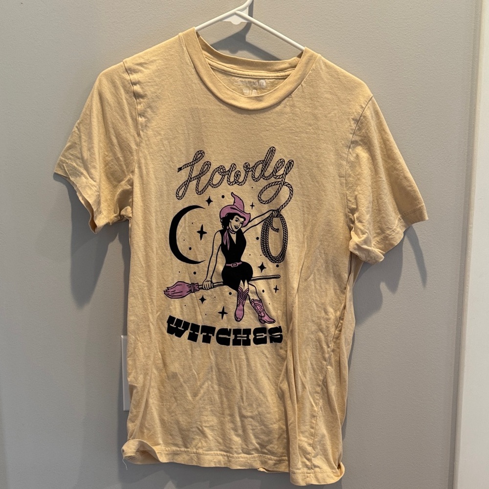 Vintage-Inspired "Howdy Witches" Yellow Graphic Tee